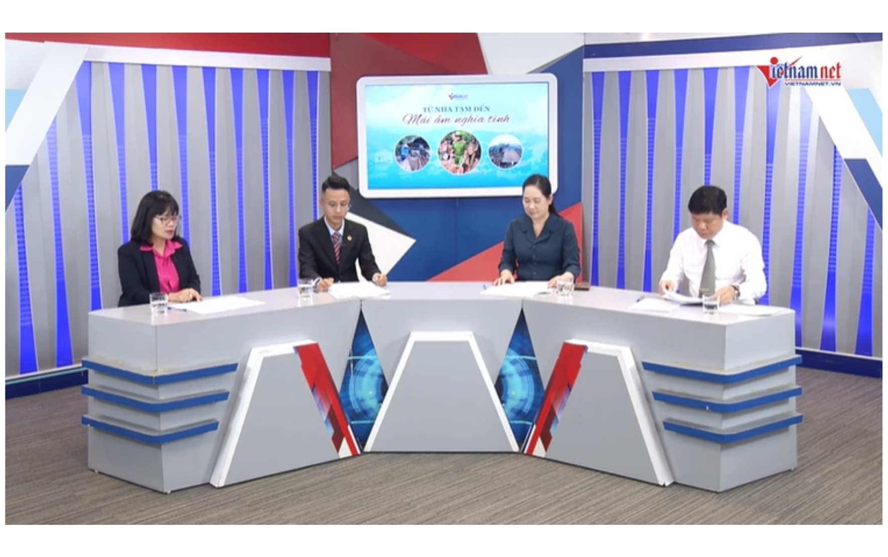 The seminar “Joining hands to eliminate makeshift and dilapidated houses – From temporary shelter to homes of warmth"